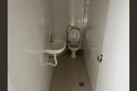 Casa à venda com 240m², 5 quartos e 2 vagas Casa à venda com 240m², 5 quartos e 2 vagasÁrea de Serviço