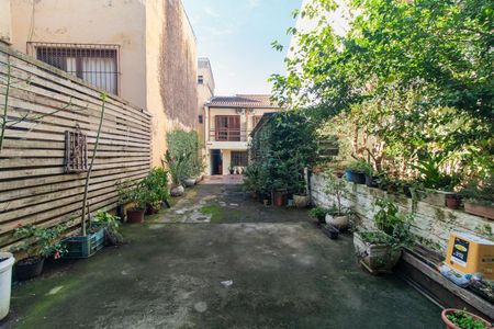 Casa à venda com 250m², 3 quartos e 3 vagas Casa à venda com 250m², 3 quartos e 3 vagasQuintal