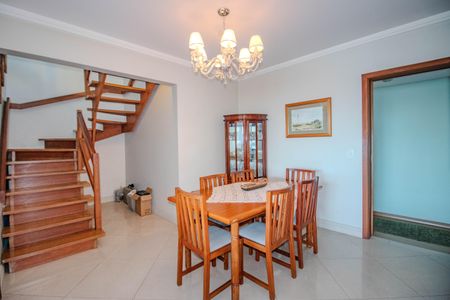 Apartamento à venda com 265m², 3 quartos e 3 vagas Apartamento à venda com 265m², 3 quartos e 3 vagasSala