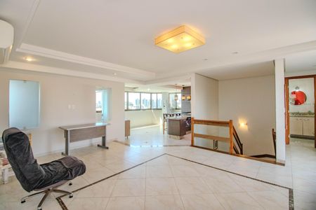 Apartamento à venda com 265m², 3 quartos e 3 vagas Apartamento à venda com 265m², 3 quartos e 3 vagasCobertura