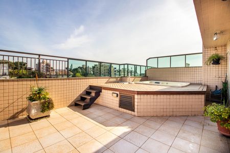 Apartamento à venda com 265m², 3 quartos e 3 vagas Apartamento à venda com 265m², 3 quartos e 3 vagasCobertura - Varanda