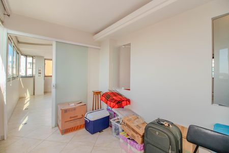 Apartamento à venda com 265m², 3 quartos e 3 vagas Apartamento à venda com 265m², 3 quartos e 3 vagasCobertura - Quarto Auxiliar