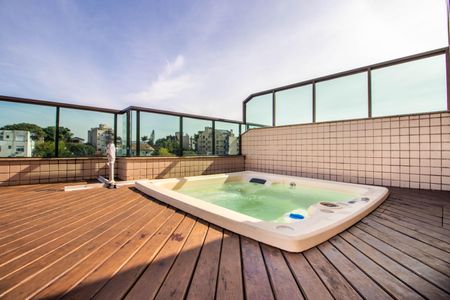 Apartamento à venda com 265m², 3 quartos e 3 vagas Apartamento à venda com 265m², 3 quartos e 3 vagasCobertura - Varanda