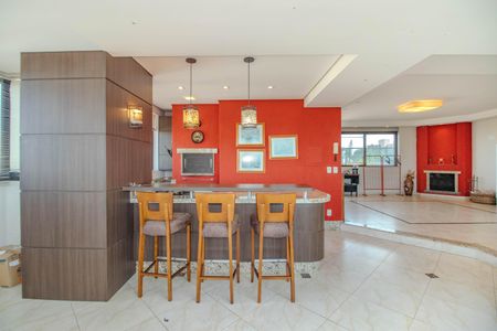 Apartamento à venda com 265m², 3 quartos e 3 vagas Apartamento à venda com 265m², 3 quartos e 3 vagasCobertura