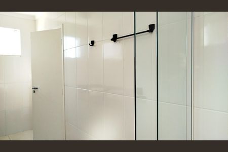 Casa para alugar com 300m², 3 quartos e 6 vagas Casa para alugar com 300m², 3 quartos e 6 vagasBanheiro suite 1