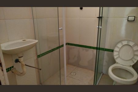 Casa para alugar com 300m², 3 quartos e 6 vagas Casa para alugar com 300m², 3 quartos e 6 vagasBanheiro de serviço
