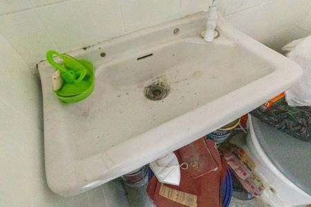 Apartamento à venda com 98m², 2 quartos e 1 vaga Apartamento à venda com 98m², 2 quartos e 1 vagaBanheiro de Serviço
