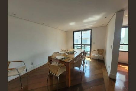 Apartamento à venda com 210m², 4 quartos e 3 vagas
