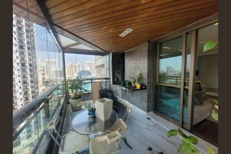 Apartamento à venda com 210m², 4 quartos e 3 vagas