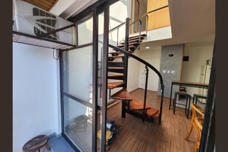 Apartamento para alugar com 75m², 1 quarto e 2 vagas Apartamento para alugar com 75m², 1 quarto e 2 vagasVaranda