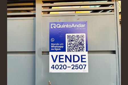 Casa à venda com 84m², 2 quartos e 2 vagas Casa à venda com 84m², 2 quartos e 2 vagasPlaca