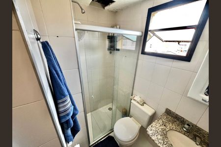 Apartamento à venda com 58m², 2 quartos e 1 vaga Apartamento à venda com 58m², 2 quartos e 1 vagaBanheiro