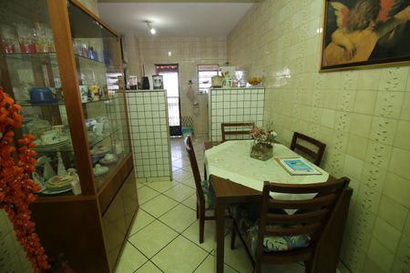 Casa à venda com 119m², 3 quartos e 1 vagaCopa