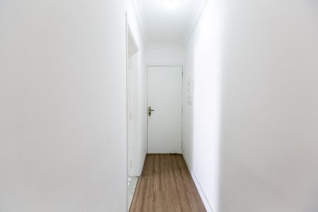Apartamento à venda com 72m², 2 quartos e 2 vagasCorredor