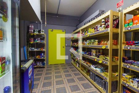 Apartamento à venda com 72m², 2 quartos e 2 vagasMini Mercado