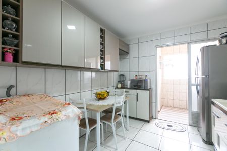 Apartamento à venda com 72m², 2 quartos e 2 vagasCozinha