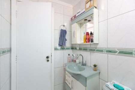 Apartamento à venda com 72m², 2 quartos e 2 vagasBanheiro 1