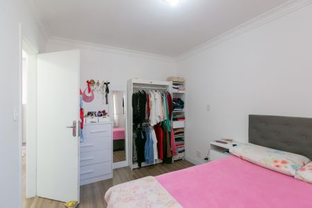 Apartamento à venda com 72m², 2 quartos e 2 vagasQuarto 2