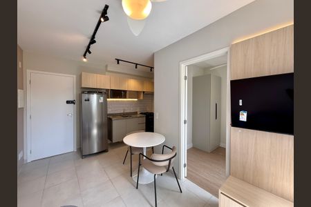 Sala de apartamento para alugar com 2 quartos, 36m² em Santo Amaro, São Paulo