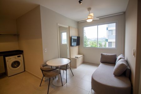 Sala de apartamento para alugar com 2 quartos, 36m² em Santo Amaro, São Paulo