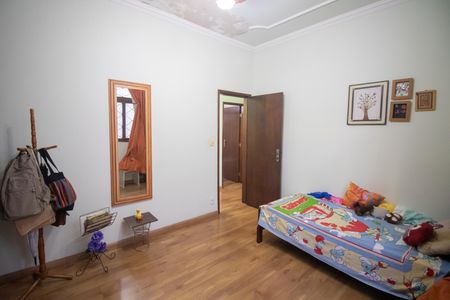 Casa à venda com 150m², 3 quartos e 2 vagas Casa à venda com 150m², 3 quartos e 2 vagasQuarto 1