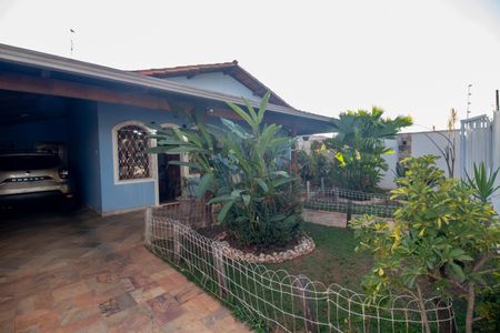 Casa à venda com 150m², 3 quartos e 2 vagas Casa à venda com 150m², 3 quartos e 2 vagasGaragem