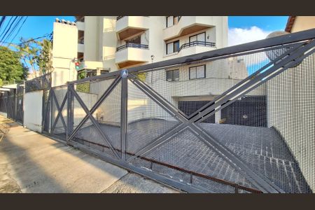 Apartamento para alugar com 126m², 3 quartos e 2 vagasFachada