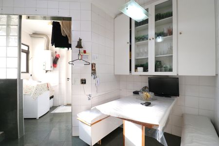 Apartamento para alugar com 126m², 3 quartos e 2 vagasCozinha e Área de Serviço