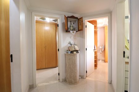 Apartamento para alugar com 126m², 3 quartos e 2 vagasCorredor