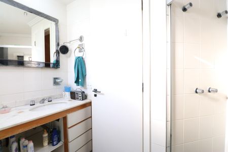 Apartamento para alugar com 126m², 3 quartos e 2 vagasBanheiro da Suíte