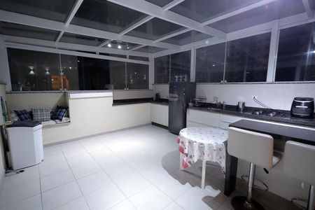 Apartamento à venda com 114m², 2 quartos e 2 vagasChurrasqueira
