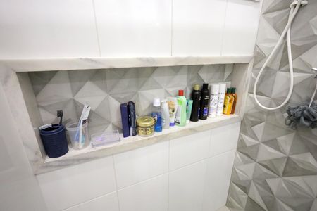 Apartamento à venda com 114m², 2 quartos e 2 vagasBanheiro suíte 1