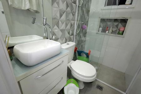 Apartamento à venda com 114m², 2 quartos e 2 vagasBanheiro 1