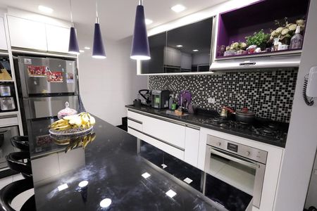 Apartamento à venda com 114m², 2 quartos e 2 vagasCozinha