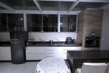 Apartamento à venda com 114m², 2 quartos e 2 vagasChurrasqueira