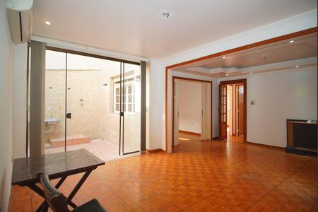 Apartamento à venda com 121m², 2 quartos e 2 vagasSala de Estar