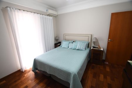 Casa à venda com 260m², 3 quartos e 4 vagas Suíte 3