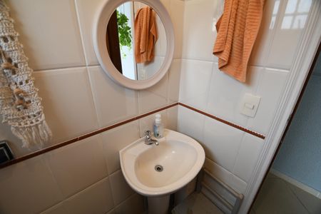 Casa à venda com 260m², 3 quartos e 4 vagasBanheiro de serviço