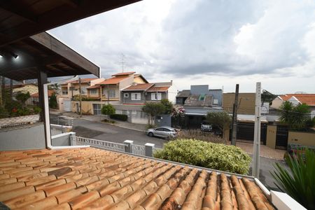 Casa à venda com 260m², 3 quartos e 4 vagasEscritório - Vista