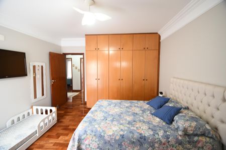 Casa à venda com 260m², 3 quartos e 4 vagasSuíte 1