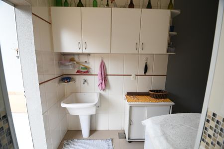 Casa à venda com 260m², 3 quartos e 4 vagasÁrea de Serviço