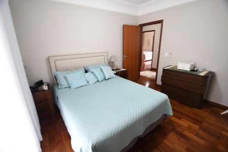 Casa à venda com 260m², 3 quartos e 4 vagas Suíte 3