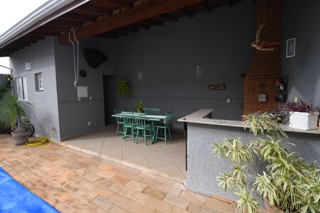 Casa à venda com 260m², 3 quartos e 4 vagasÁrea comum - Piscina