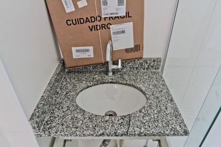 Apartamento à venda com 63m², 3 quartos e 1 vaga Apartamento à venda com 63m², 3 quartos e 1 vagaBanheiro