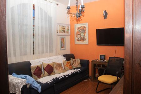 Casa à venda com 360m², 4 quartos e 4 vagasSala