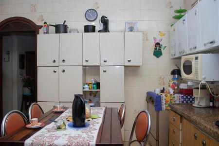 Casa à venda com 360m², 4 quartos e 4 vagasCozinha