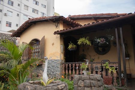 Casa à venda com 360m², 4 quartos e 4 vagasÁrea comum