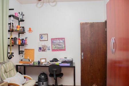 Casa à venda com 360m², 4 quartos e 4 vagasQuarto 2