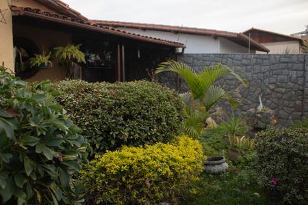 Casa à venda com 360m², 4 quartos e 4 vagasÁrea comum