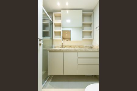 Apartamento à venda com 136m², 3 quartos e 2 vagasBanheiro da Suíte 3